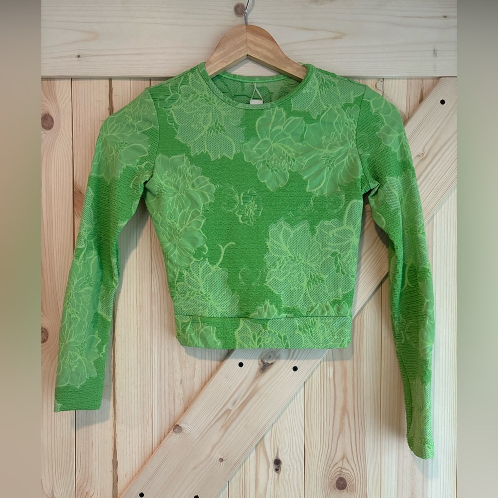 Seea crop green long sleeve rash guard